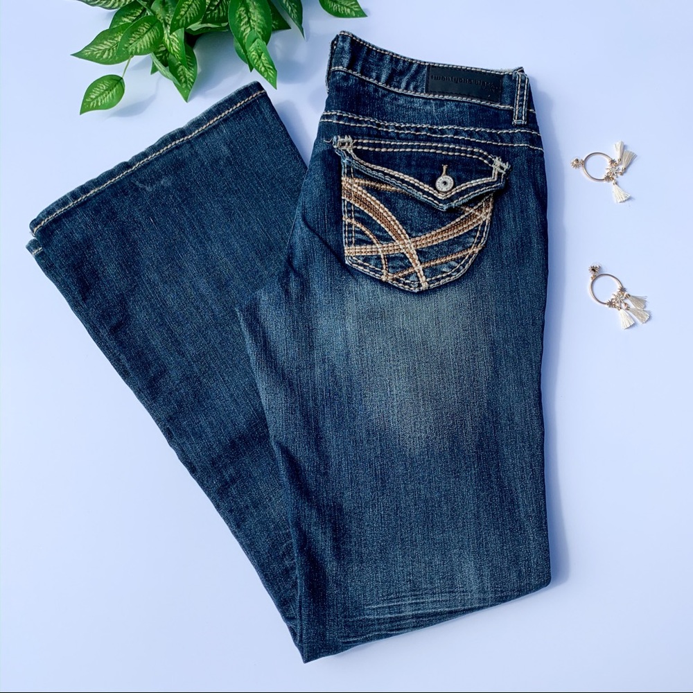 Twentyone Black low-rise flare jeans